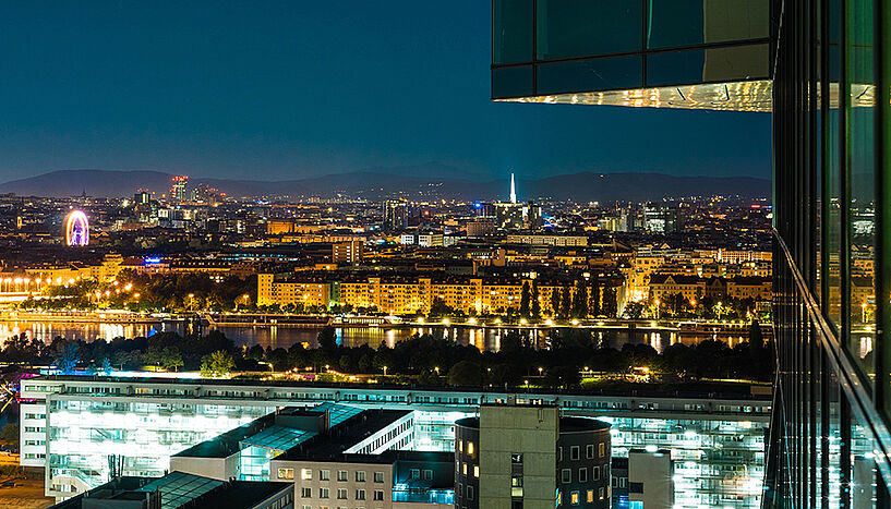 Bild der Stadt Wien bei Nacht