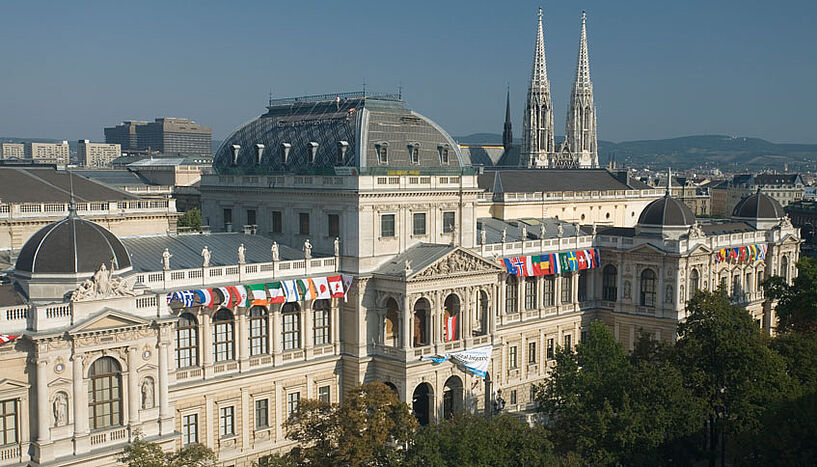 Hauptgebäude der Universität Wien von außen