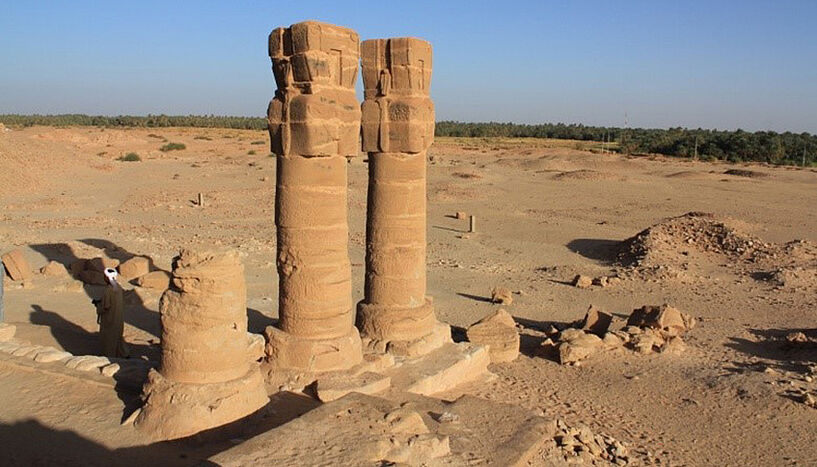 Tempel des Mut im ägyptischen Stil

