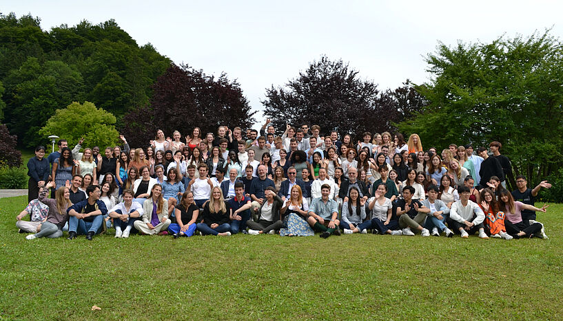 Abb. 1: Gruppenfoto von der univie: summer school for International and European Studies 2023. 