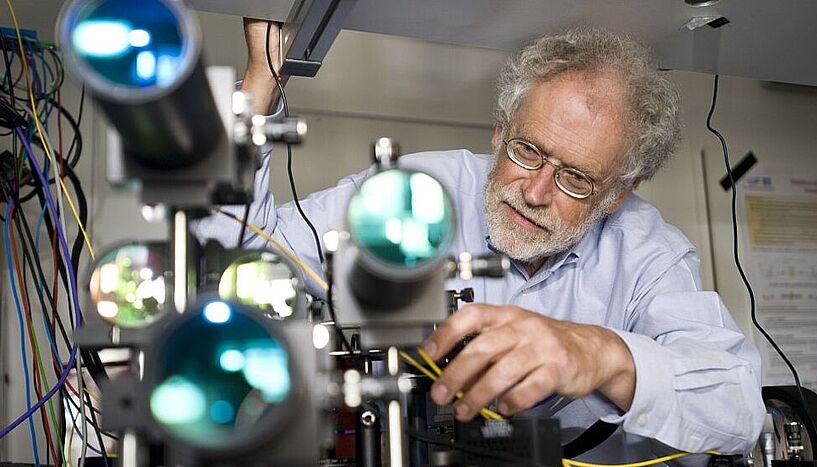 anton zeilinger experiment