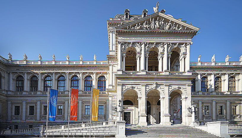 Frontansicht Hauptgebäude Universität Wien
